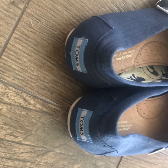 NWT Custom Hand Painted TOMS - Picture 3 of 7